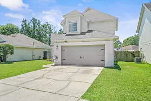 1860 Whispering Oaks Ln, Fort Walton Beach, FL 32547 - Photo 2