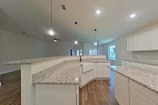 5137 Peach Dr, Pace, FL 32571 - Photo 2
