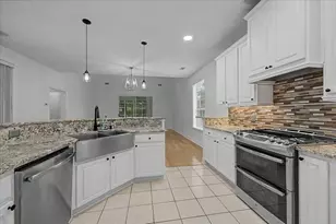 4315 American Poets Dr, Niceville, FL 32578 - Photo 10