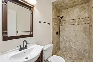 47 E Country Club Dr, Destin, FL 32541 - Photo 26