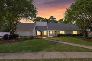 47 E Country Club Dr, Destin, FL 32541 - Photo 2