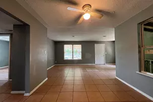 3315 W Lloyd St, Pensacola, FL 32505 - Photo 6