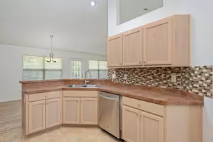 9750 Parker Lake Cir, Navarre, FL 32566 - Photo 14