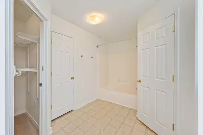 9750 Parker Lake Circle, Navarre, FL 32566 - Photo 20