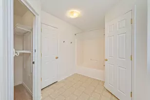 9750 Parker Lake Cir, Navarre, FL 32566 - Photo 20