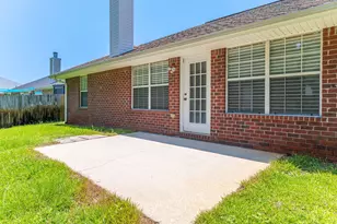 9750 Parker Lake Cir, Navarre, FL 32566 - Photo 32