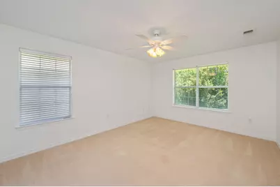 9750 Parker Lake Circle, Navarre, FL 32566 - Photo 16