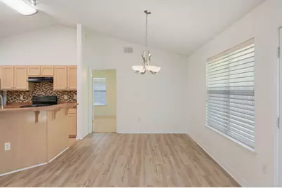 9750 Parker Lake Circle, Navarre, FL 32566 - Photo 10