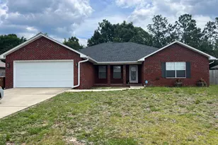 155 Conquest Ave, Crestview, FL 32536 - Photo 1