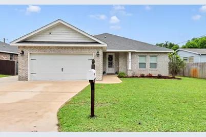 467 Sara Avenue, Mary Esther, FL 32569 - Photo 1