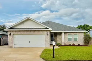 467 Sara Ave, Mary Esther, FL 32569 - Photo 1