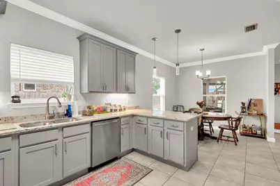 467 Sara Avenue, Mary Esther, FL 32569 - Photo 12