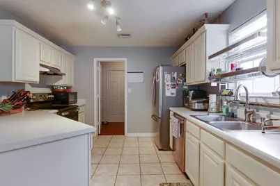 1928 Jo Tam Lane, Navarre, FL 32566 - Photo 10