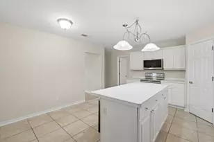 8131 Country Bay Blvd, Navarre, FL 32566 - Photo 12