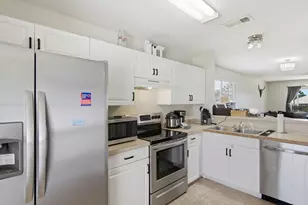 7660 Chablis Cir, Navarre, FL 32566 - Photo 14