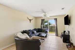 7660 Chablis Cir, Navarre, FL 32566 - Photo 8