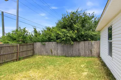 7660 Chablis Circle, Navarre, FL 32566 - Photo 28