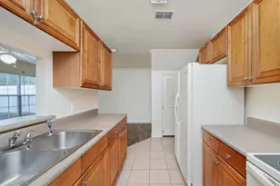715 Majestic Dr, Crestview, FL 32536 - Photo 12