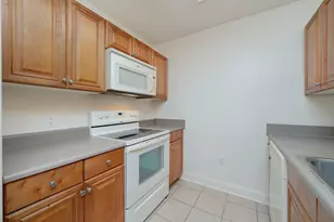 715 Majestic Dr, Crestview, FL 32536 - Photo 10