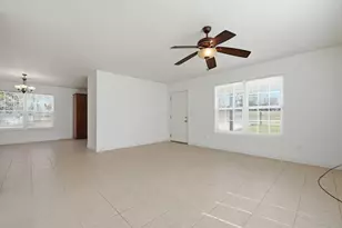 305 N Rangeline St, Bonifay, FL 32425 - Photo 4