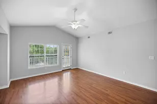 1501 N Partin Dr, Niceville, FL 32578 - Photo 4