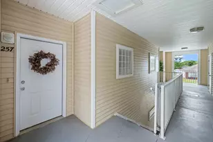 1501 N Partin Dr, Niceville, FL 32578 - Photo 2