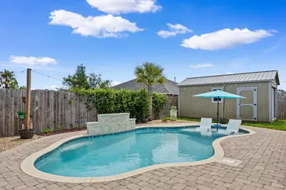 9624 Meadow Wood Lane, Navarre, FL 32566 - Photo 4