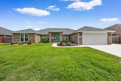 9624 Meadow Wood Lane, Navarre, FL 32566 - Photo 2