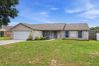 207 Secretariat Drive, Crestview, FL 32539 - Photo 2