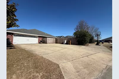 2414 Heritage Circle, Navarre, FL 32566 - Photo 6