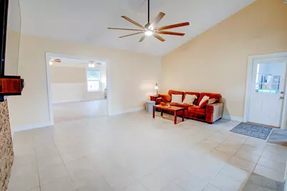 134 Newcastle Circle, Fort Walton Beach, FL 32547 - Photo 2