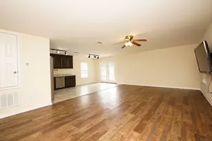 611 Bullock Blvd, Niceville, FL 32578 - Photo 2