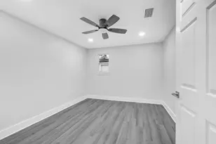 333 NW Hollywood Blvd, Fort Walton Beach, FL 32548 - Photo 30