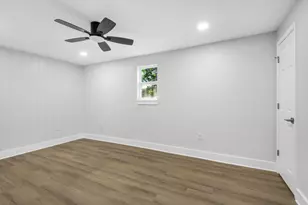 333 NW Hollywood Blvd, Fort Walton Beach, FL 32548 - Photo 32