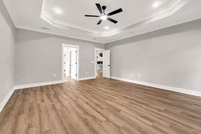 1913 Redwood Avenue, Niceville, FL 32578 - Photo 12