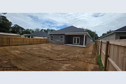 1913 Redwood Avenue, Niceville, FL 32578 - Photo 10
