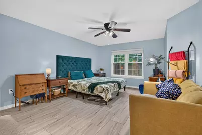 519 E Timberlake Drive, Mary Esther, FL 32569 - Photo 4