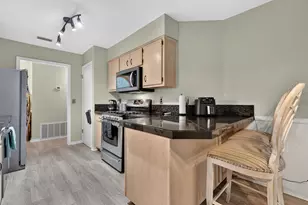519 E Timberlake Dr, Mary Esther, FL 32569 - Photo 12