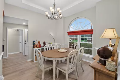 519 E Timberlake Drive, Mary Esther, FL 32569 - Photo 8