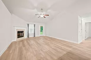 1960 Edgewood Dr, Navarre, FL 32566 - Photo 8