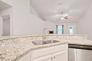 1960 Edgewood Dr, Navarre, FL 32566 - Photo 14
