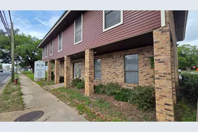638 N Ferdon Boulevard #1st floor, Crestview, FL 32536 - Photo 8