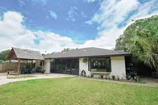 108 SE Waynel Circle, Fort Walton Beach, FL 32548 - Photo 2
