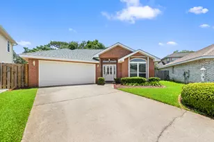 1968 Waterford Ridge Rd, Fort Walton Beach, FL 32547 - Photo 2