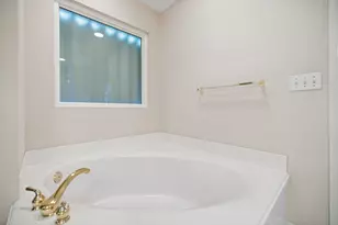 1968 Waterford Ridge Rd, Fort Walton Beach, FL 32547 - Photo 52