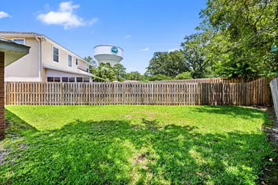 1968 Waterford Ridge Road, Fort Walton Beach, FL 32547 - Photo 18