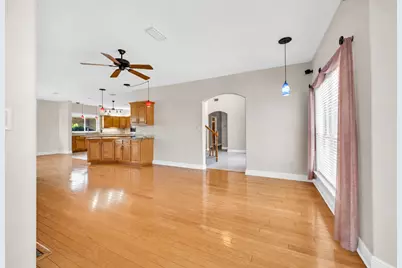 511 Fallin Water Drive, Mary Esther, FL 32569 - Photo 8