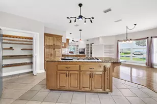511 Fallin Water Dr, Mary Esther, FL 32569 - Photo 16