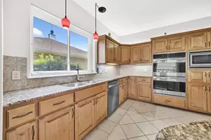 511 Fallin Water Dr, Mary Esther, FL 32569 - Photo 14