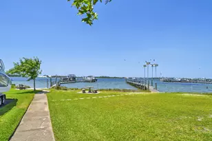 511 Fallin Water Dr, Mary Esther, FL 32569 - Photo 56